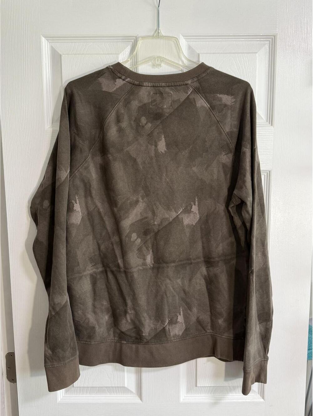 Goodfellow & Co. Olive Camo Crewneck Sweatshirt – Size M, NWT - Picture 3 of 3